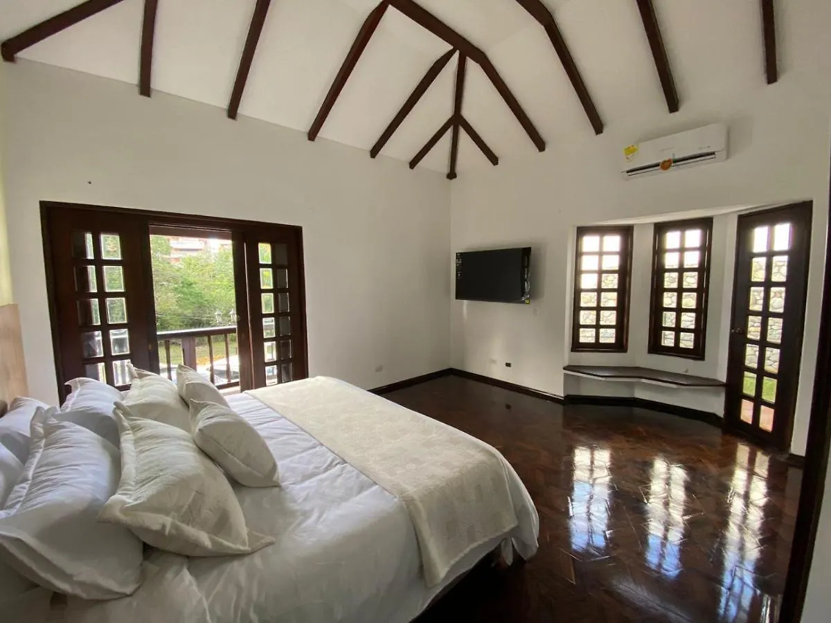 Hotel Babilla House Cali Colombia